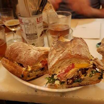 Slaughterhouse Food&books