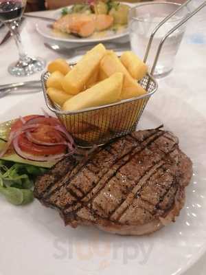 Pimientos Restaurant