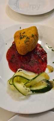 Pimientos Restaurant