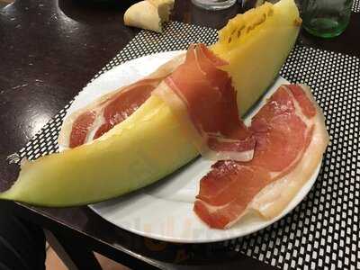 Las Cuevas De Los Dos Juanes