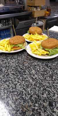 Hamburguesería Campus