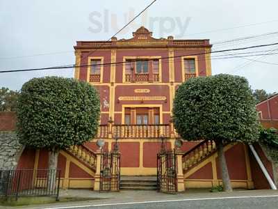 Casa De La Juventud De Cecebre