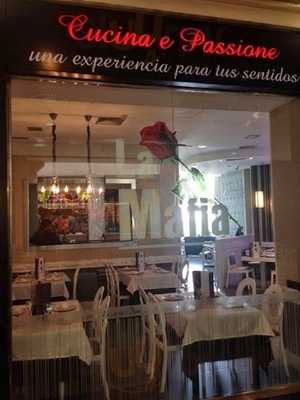 La Mafia Se Sienta A La Mesa