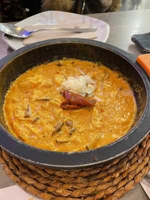 La Mafia Se Sienta A La Mesa