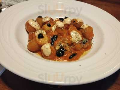 30 Y Tantos Resto-bar