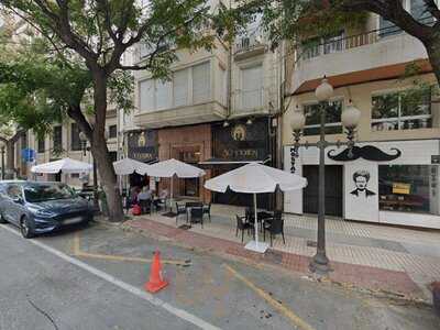 30 Y Tantos Resto-bar