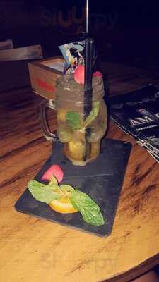 Amigo's Sports And Entertainment Bar