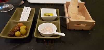 Restaurante Atelier 28 | Lounge Bar & Art Gallery