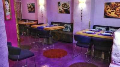 Tariq Valencia - Curry Lovers