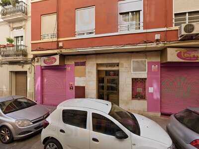 Tariq Valencia - Curry Lovers