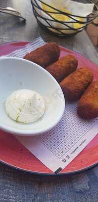 Tatín Ultramarinos Restaurante