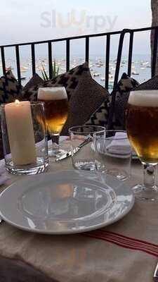 Isabella's By The Sea