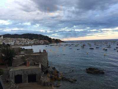 Isabella's By The Sea