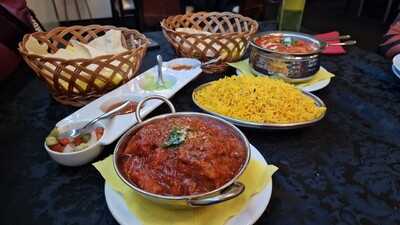 Taj Palace Indian Tandoori Restaurant