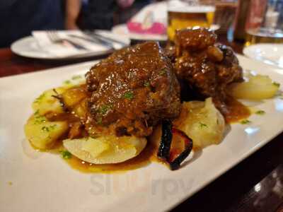 Casablanca Tapas Y Vinos