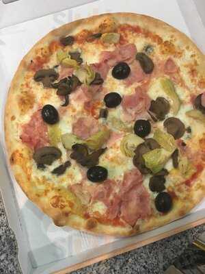 Caprichosa Pizzeria