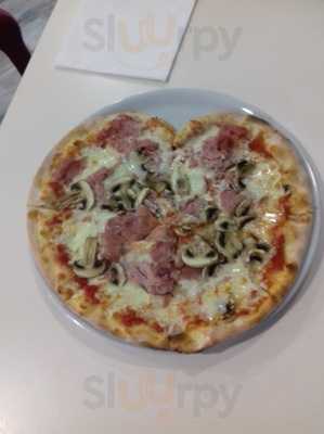 Caprichosa Pizzeria