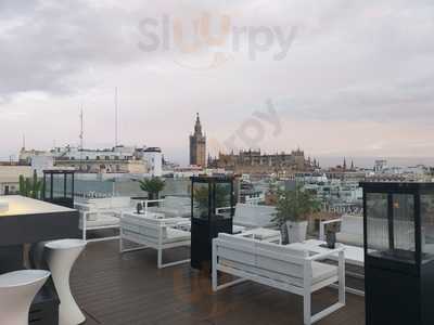 La Terraza Del Hotel Inglaterra