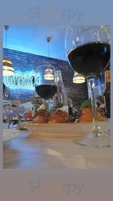 Charles's Gastrobar Teatinos