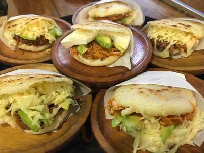 Bar Carnaval Arepas Y Algo Más