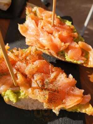 El Mos Taberna Mediterranea