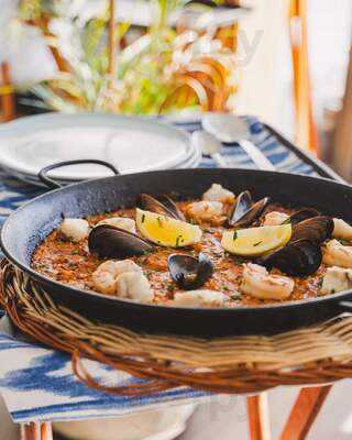 Muelle 327 Gastrodock