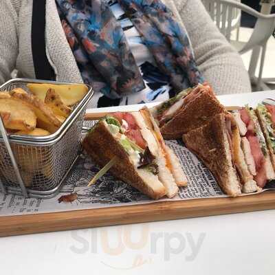 Pointer Food, Drinks & Friends