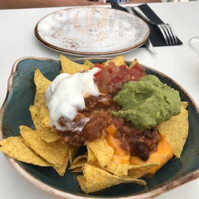 Pointer Food, Drinks & Friends