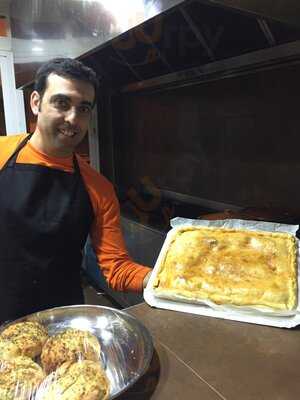 Asador De Pollos Al Carbón Ronda Triana