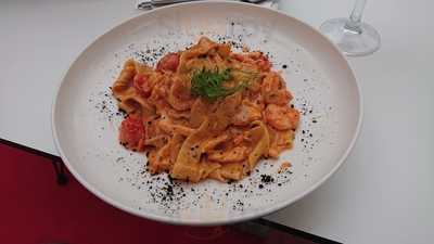 Il Camaleonte Pizzería - Photo 8