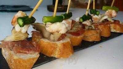 Capital Lounge Restaurant