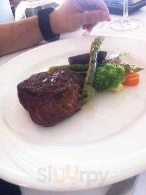 Almadraba Restaurant