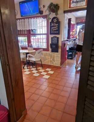 Ray's & Duke Of Wellington.