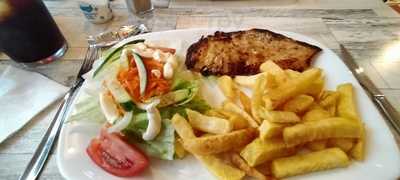 Ray's & Duke Of Wellington.