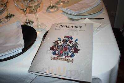 Vinuesa Hnos. Restaurante Argentino