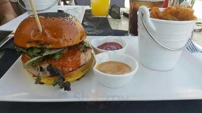 Terral Burger And Drinks