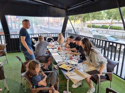 Terral Burger And Drinks