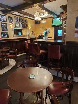 The Claddagh Irish Bar
