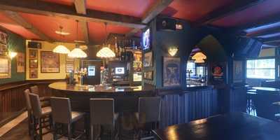 The Claddagh Irish Bar