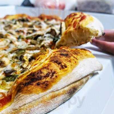 Pizzeria La Vida De Lucia