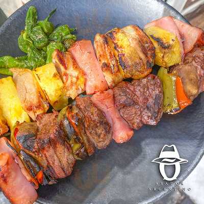 Piedras Vivas - Restaurante Argentino