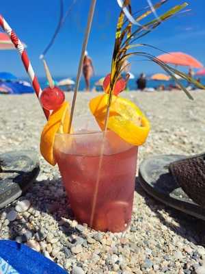 Paradise Cocktail Bar