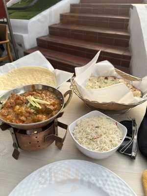 Tandoori Hut - Las Americas