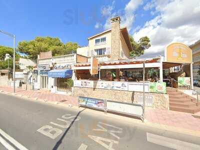 Xthai Noodle Bar - Photo 7