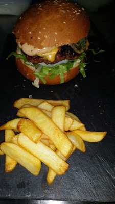 Hamburgueseria & Mas - El Trisquel