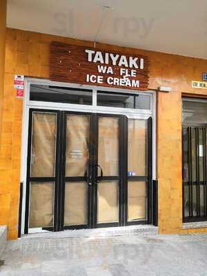 Taiyaki Waffle Ice Cream