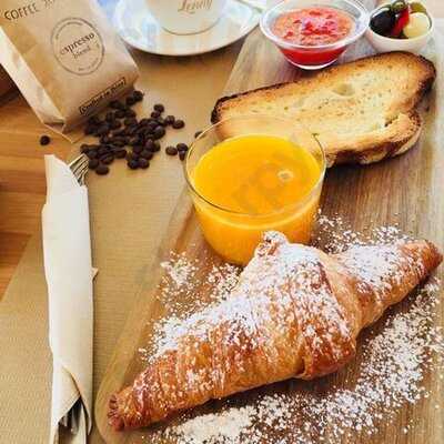 Lenny's Café Bistró