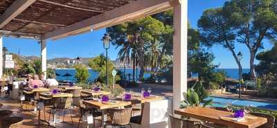 The Food Bar By Republic