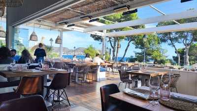 The Food Bar By Republic