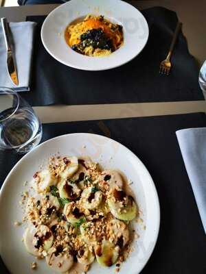 Les Algues By Xavier Aguado